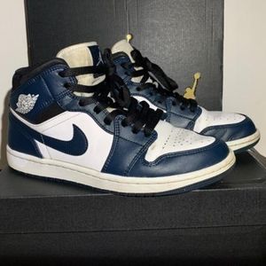 Air Jordan 1 mid navy men size 8
